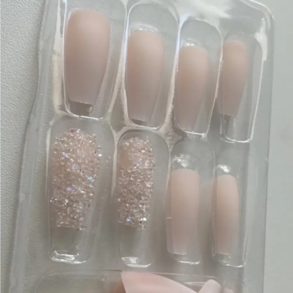 Medium Length Coffin Press On Nails With Bling - Picture 8 of 8
